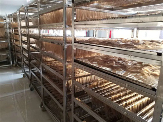 建立一家粉条加工厂并不难，关于粉丝机设备要提前了解这3点